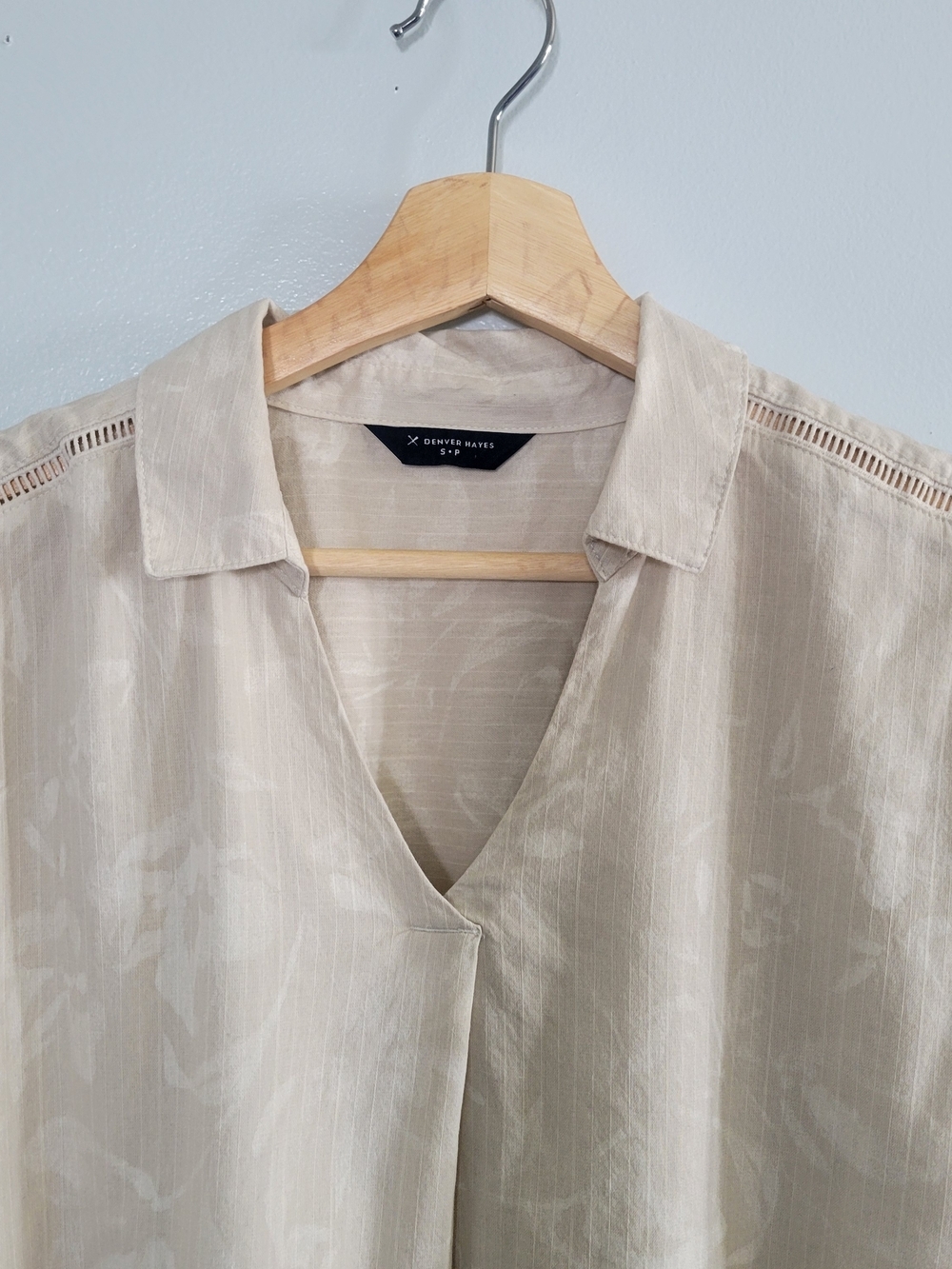 DENVER HAYES Cotton Blend Neutral Beige Size S Lightweight Blouse - Picture 4 of 10